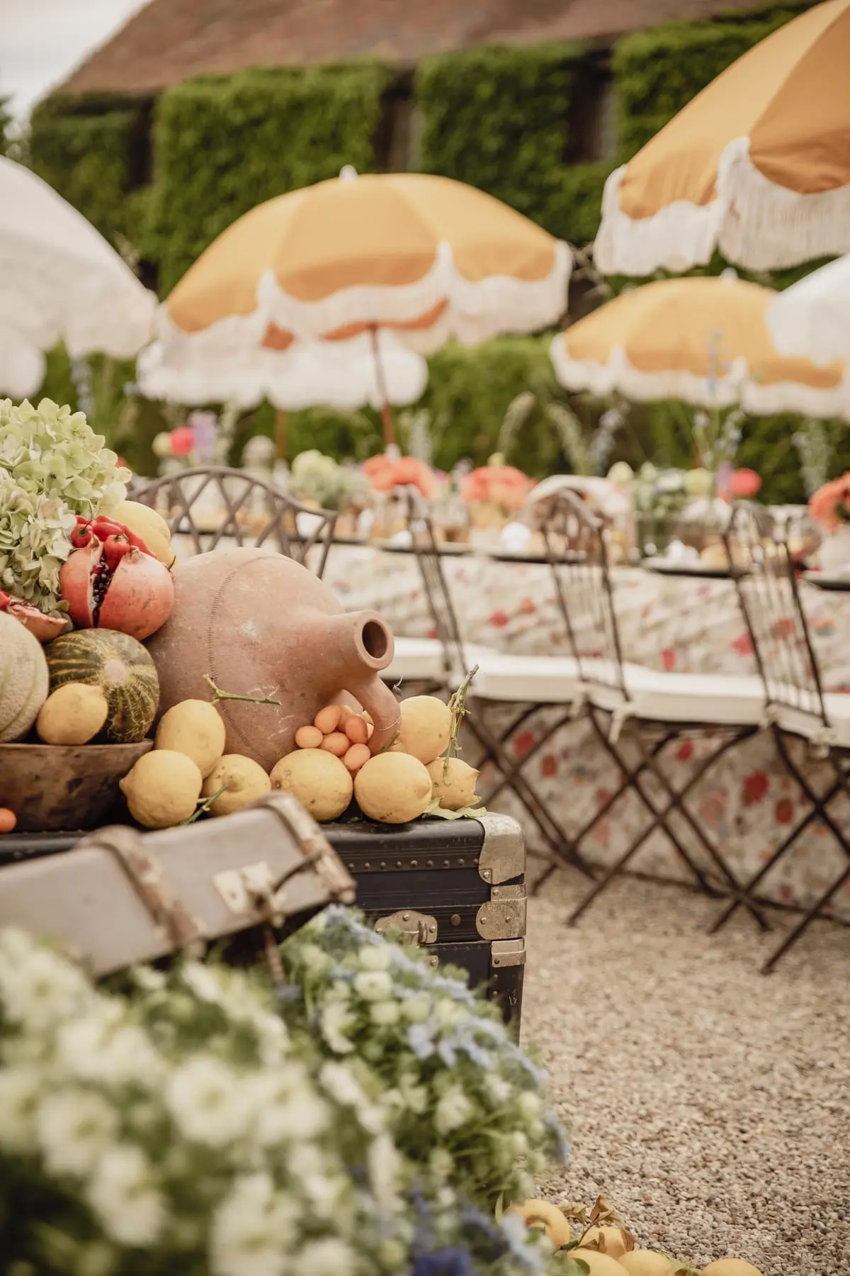 Liv, Bat Mitzvah, Paris, France. Sous les parasols, photo 3 sur 41