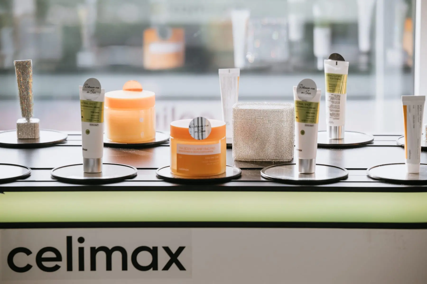 Celimax, Lumière Gala, Paris, France. Les produits, photo 13 sur 18